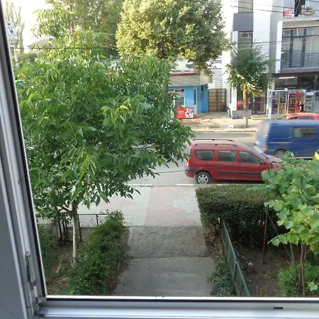 Munteanu アパート エフォリエ・ノルド